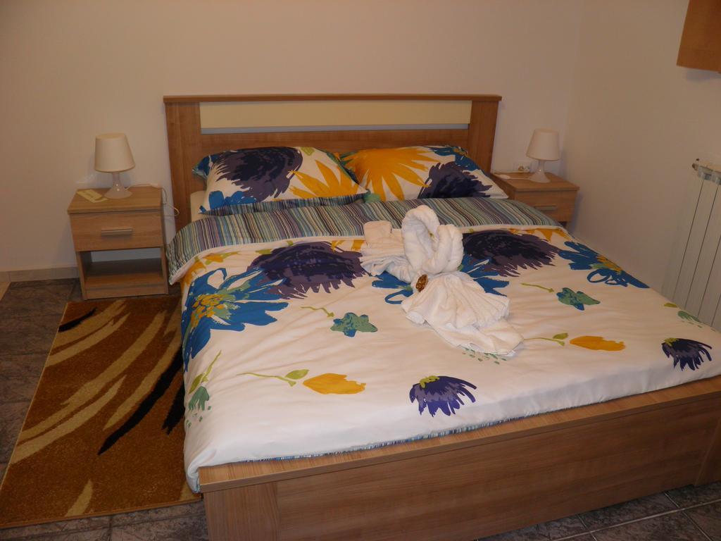 Apartman Marko โอกูลิน ภายนอก รูปภาพ