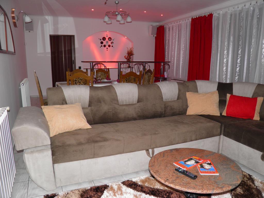 Apartman Marko โอกูลิน ภายนอก รูปภาพ